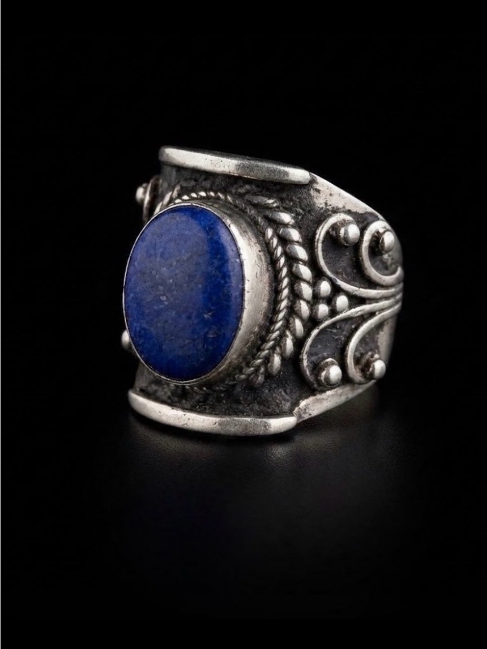 Tibetan Ring with Blue Lapis Stone